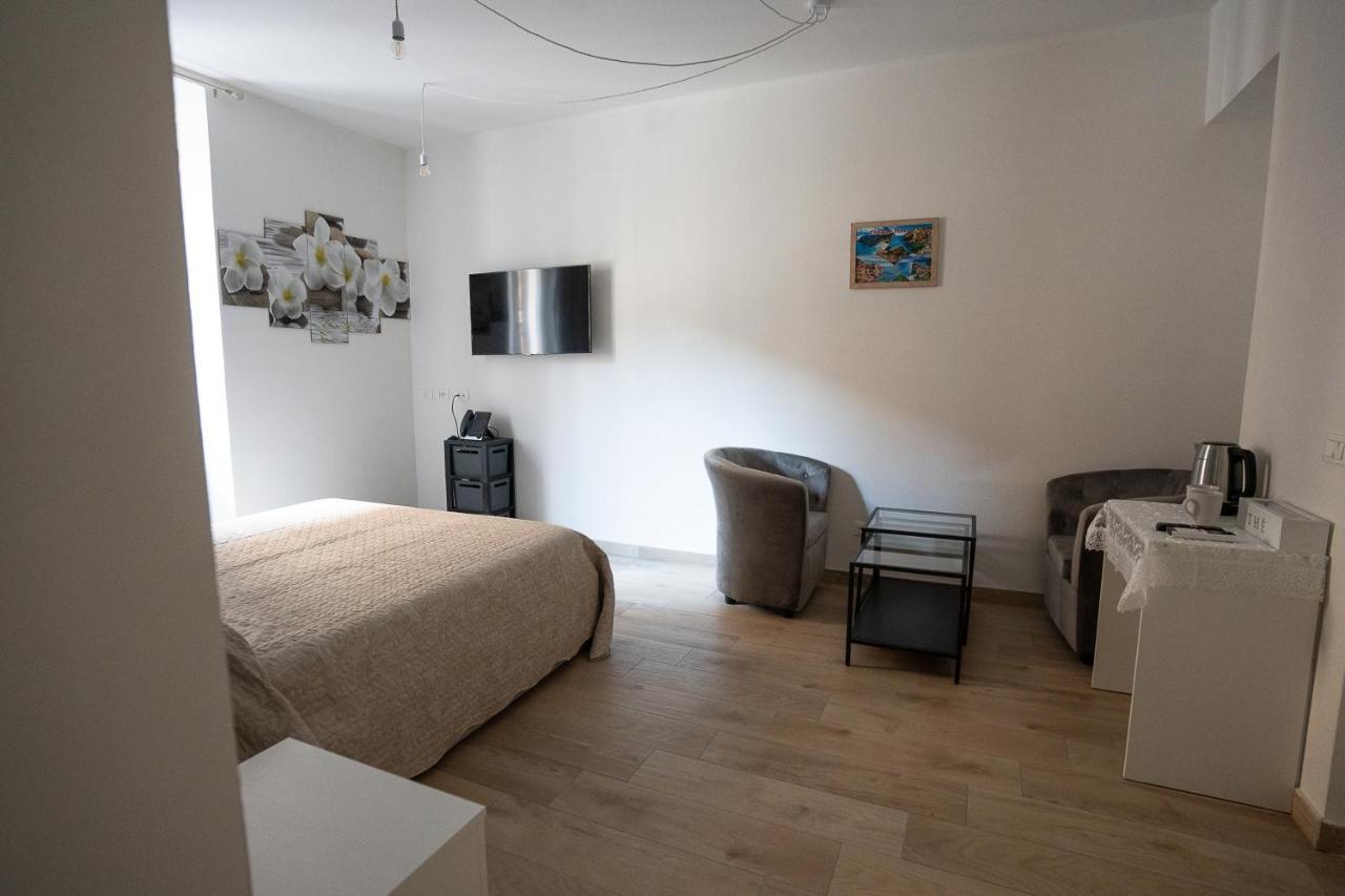 Le Stelle Della Spezia Bed & Breakfast Exterior foto